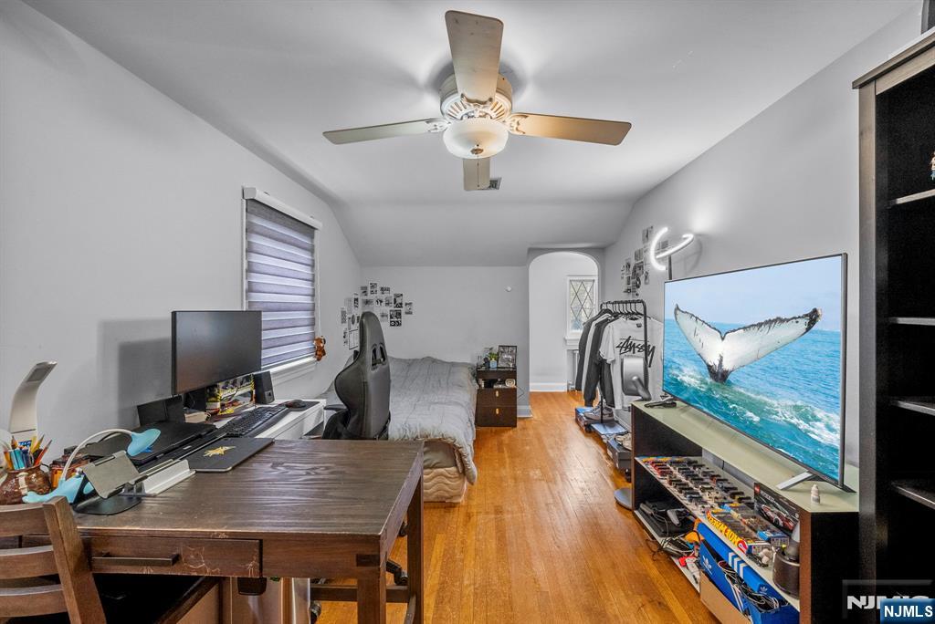 135 Hillcrest Avenue