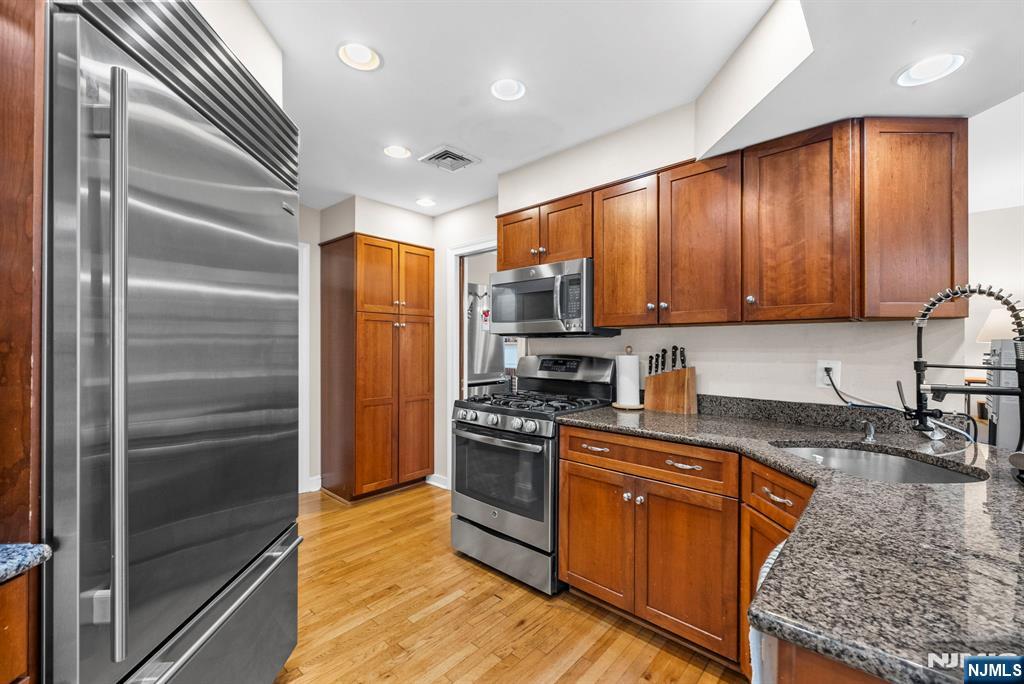 135 Hillcrest Avenue