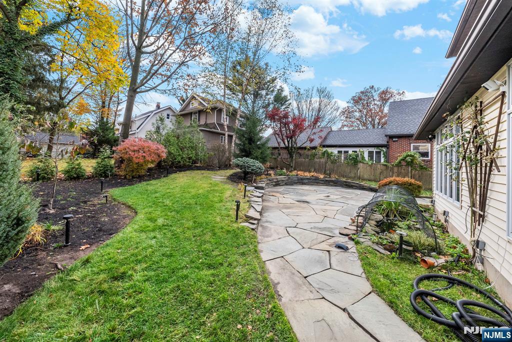 135 Hillcrest Avenue