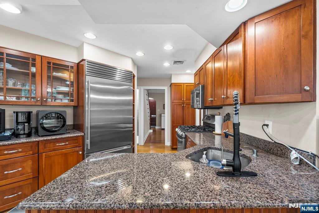 135 Hillcrest Avenue