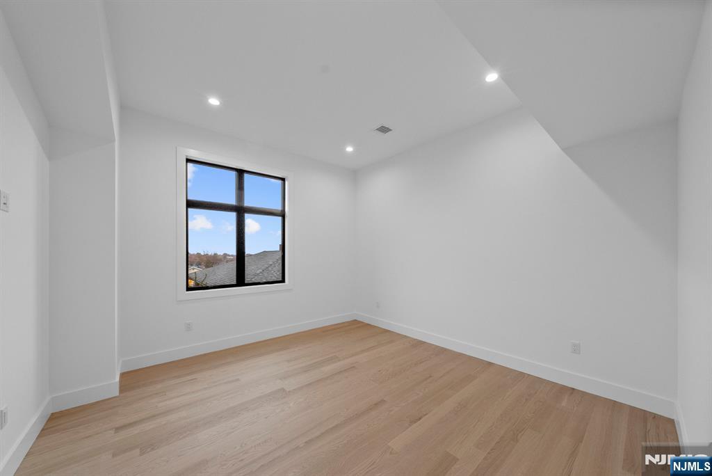 256 7th Street C