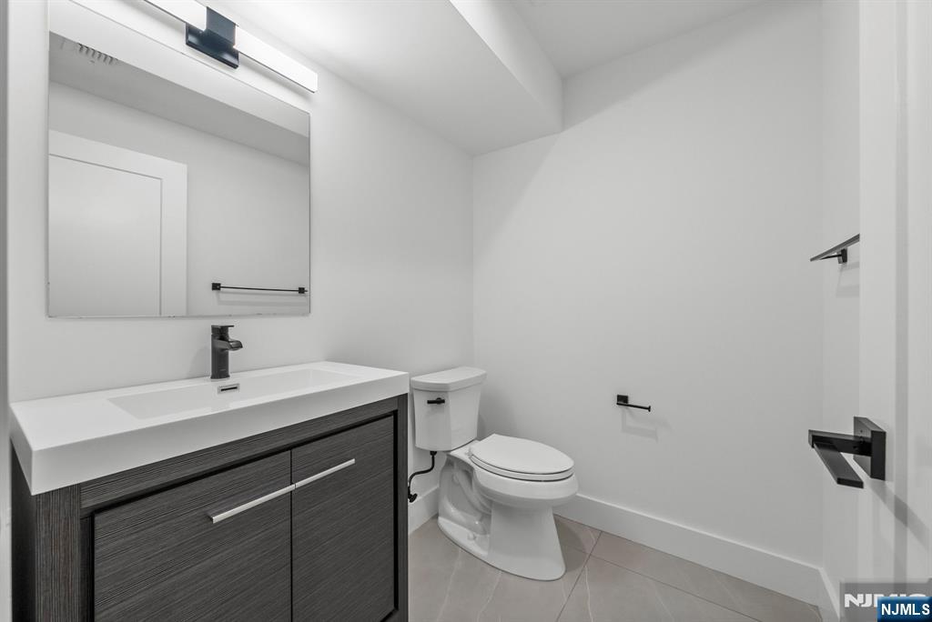 256 7th Street C