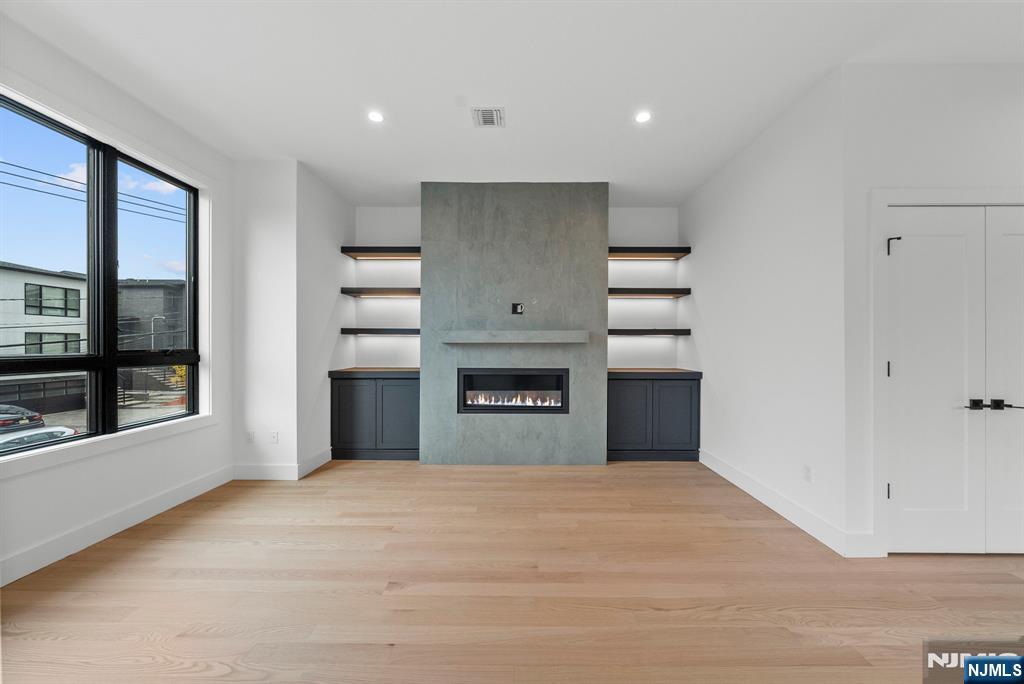 256 7th Street C