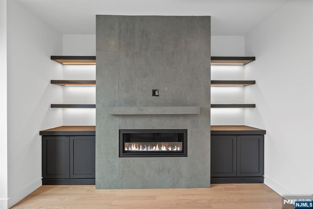 256 7th Street C