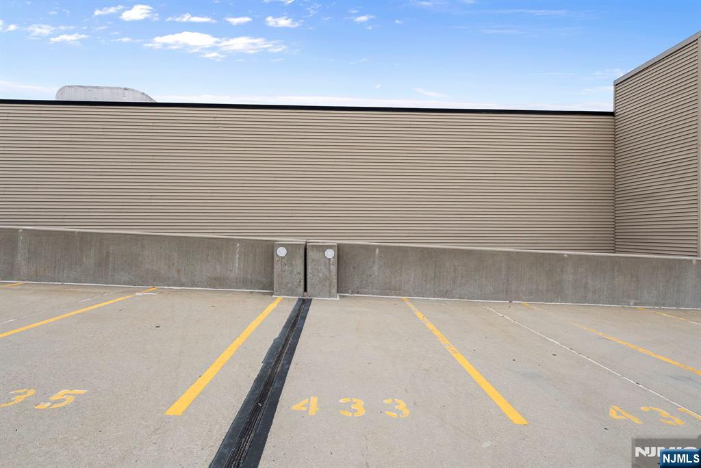 2219 Riverview Avenue 219