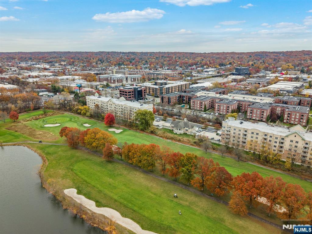 2219 Riverview Avenue 219