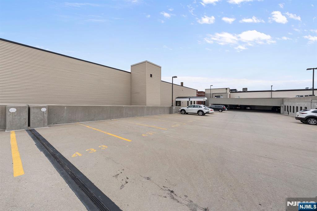 2219 Riverview Avenue 219