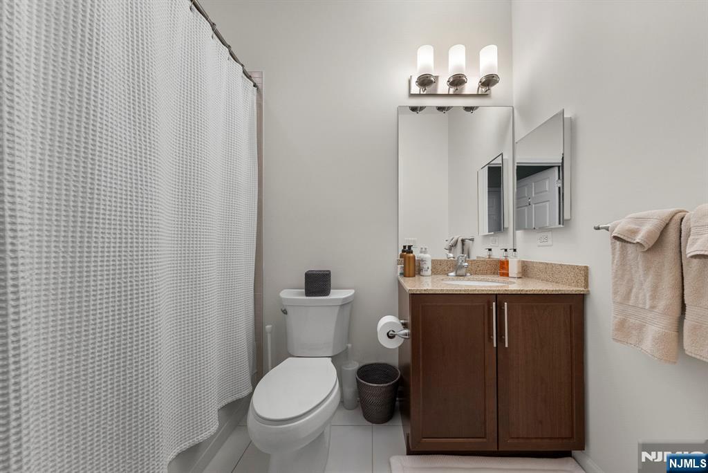 2219 Riverview Avenue 219