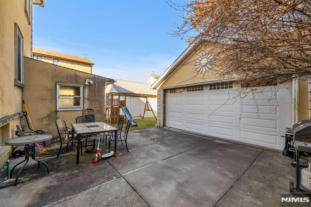 457 Washington Avenue