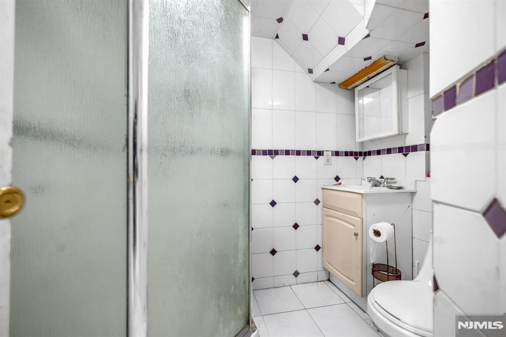 457 Washington Avenue