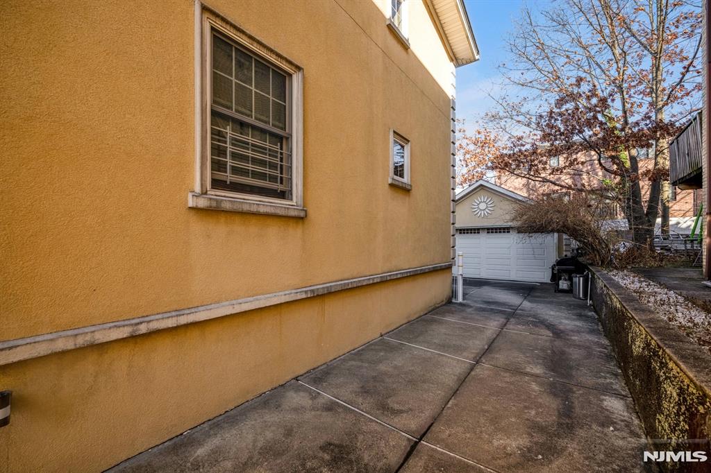 457 Washington Avenue