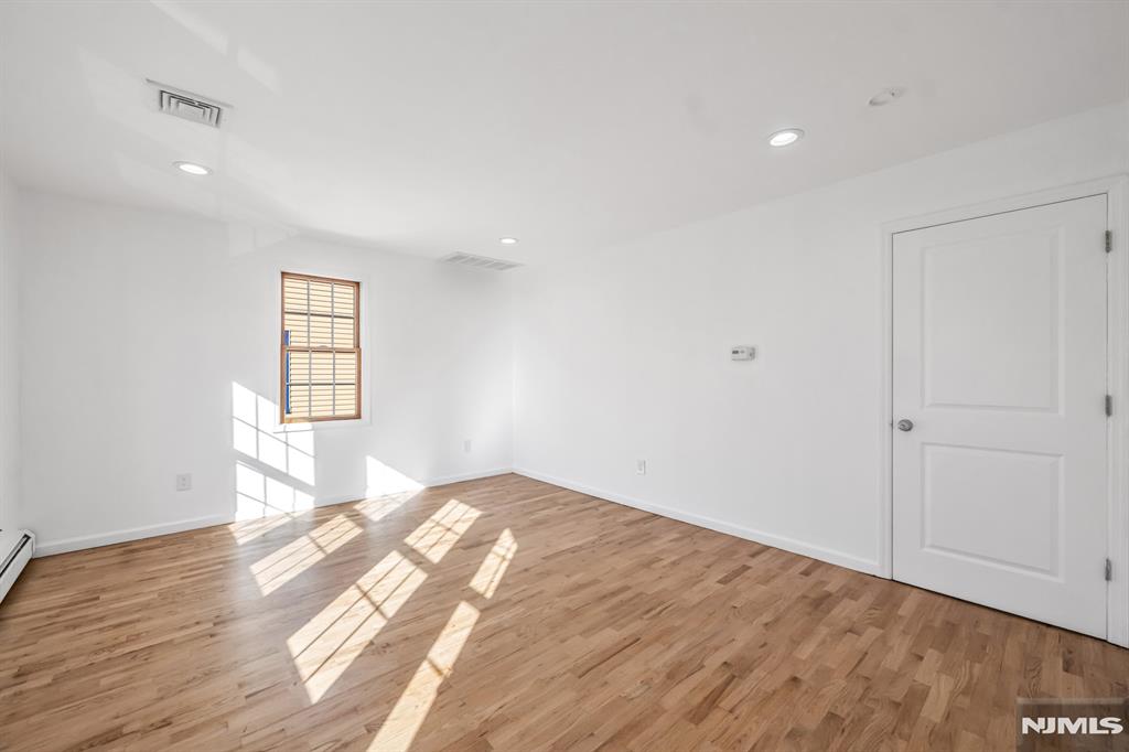 457 Washington Avenue