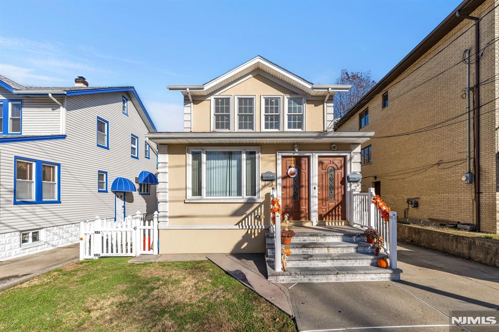 457 Washington Avenue