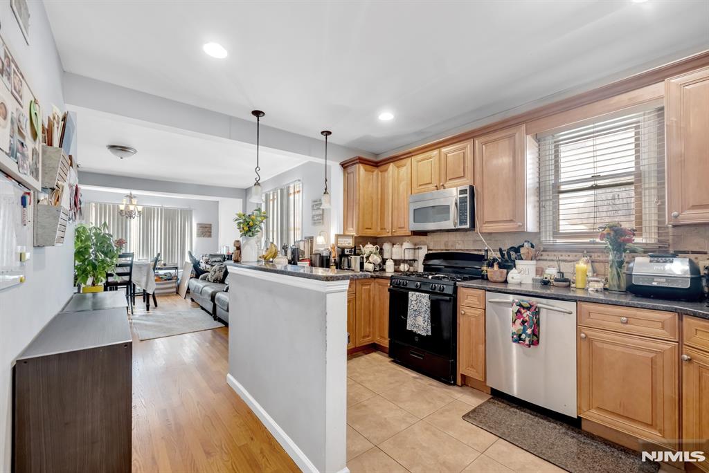 457 Washington Avenue