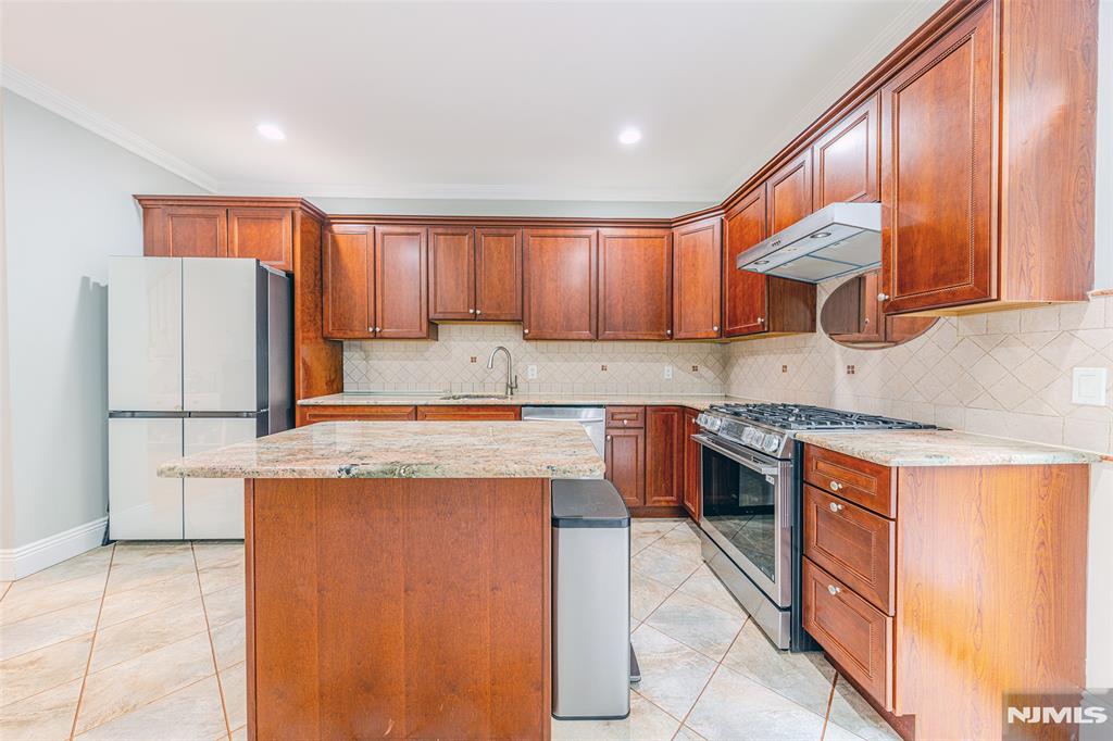 236 Columbus Avenue 5