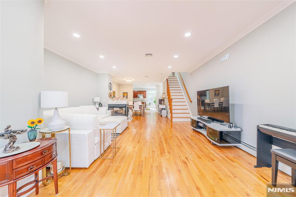 236 Columbus Avenue 5