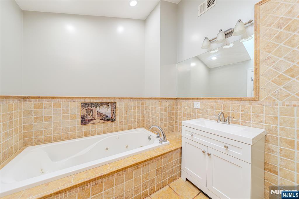 236 Columbus Avenue 5