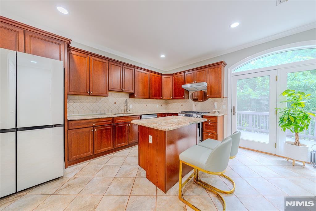 236 Columbus Avenue 5