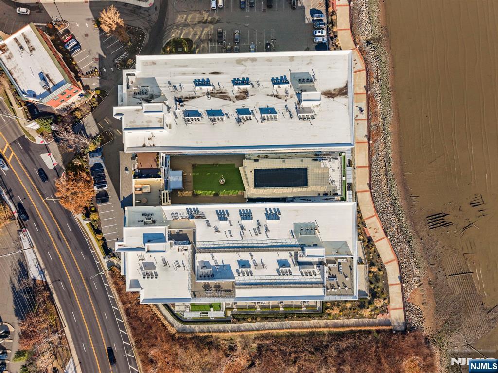 3 Somerset Lane 518