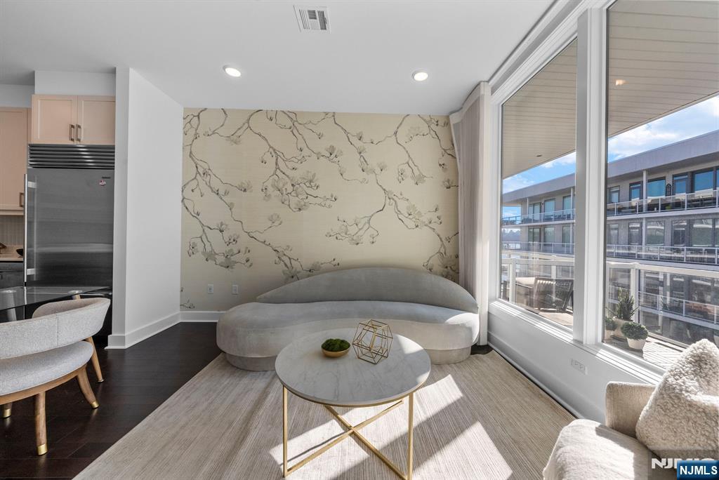 3 Somerset Lane 518