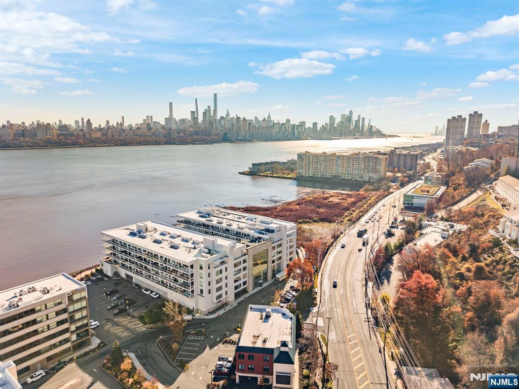 3 Somerset Lane 518