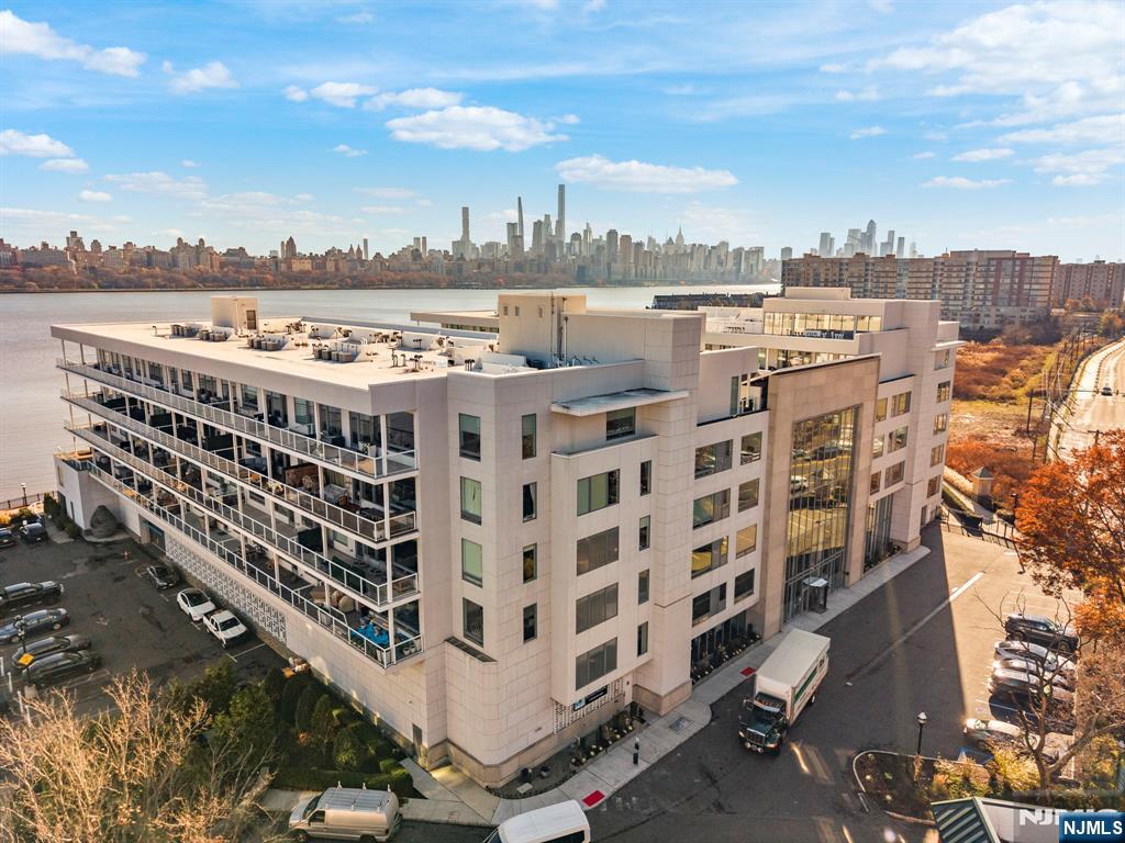 3 Somerset Lane 518