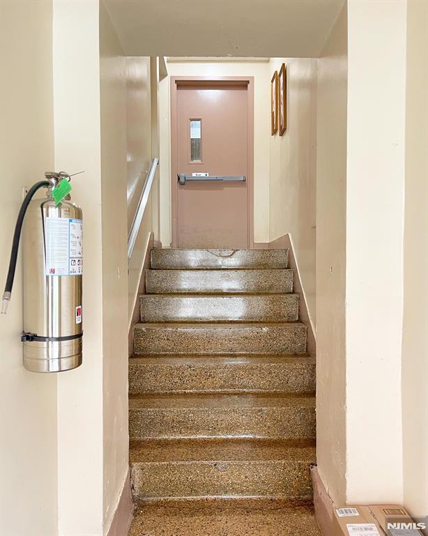 2205 Central Road 3D