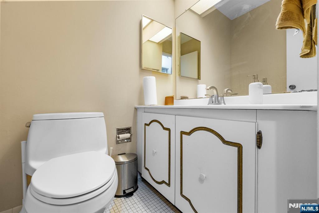 300 Winston Drive 2220