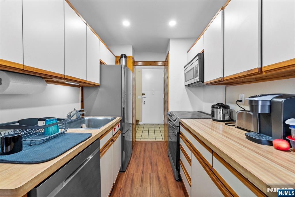 300 Winston Drive 2220