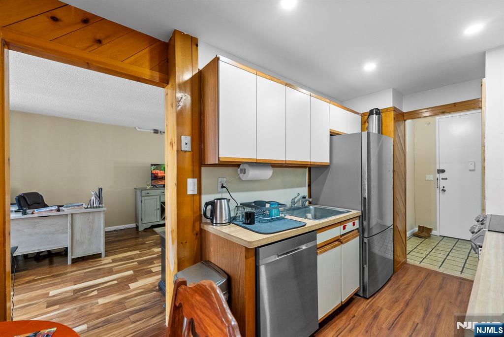 300 Winston Drive 2220