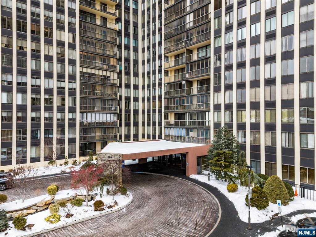 300 Winston Drive 2220