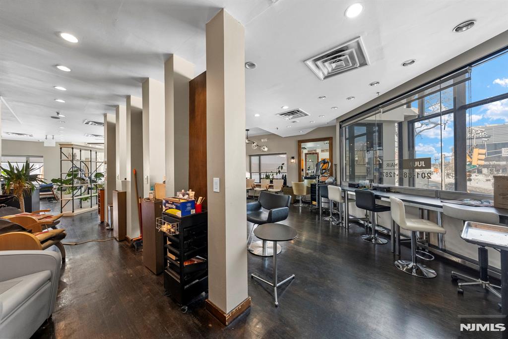 200 Main Street 2nd Floor