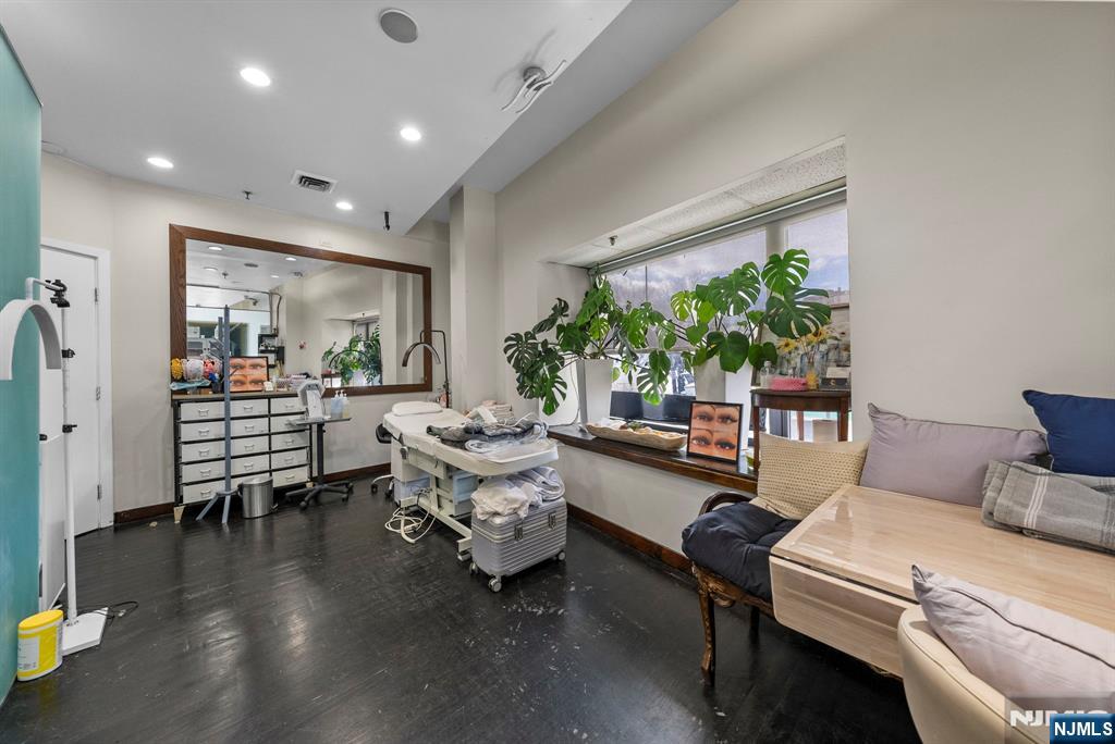 200 Main Street 2nd Floor