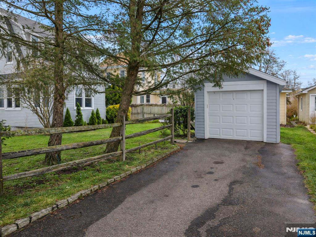 80 Clairmont Avenue