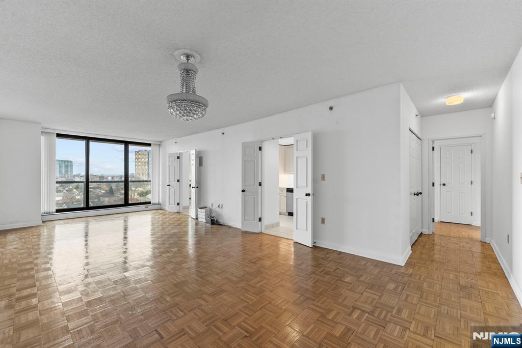 900 Palisade Avenue 8B