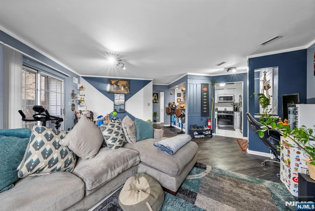 152 Lynette Drive