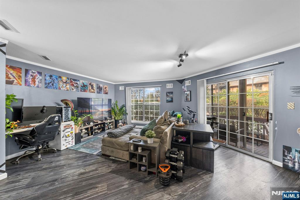 152 Lynette Drive