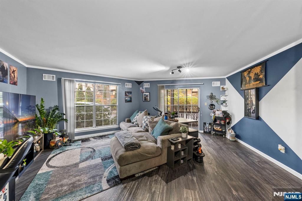 152 Lynette Drive