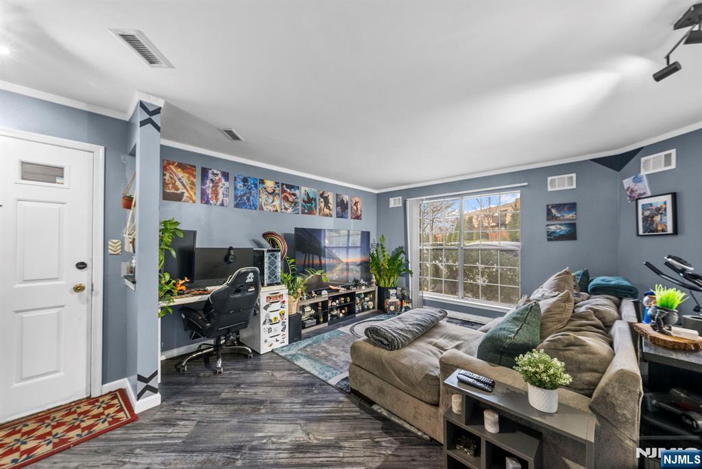 152 Lynette Drive