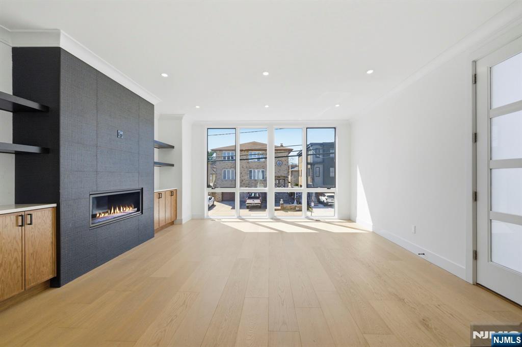 211 E Harriet Avenue A