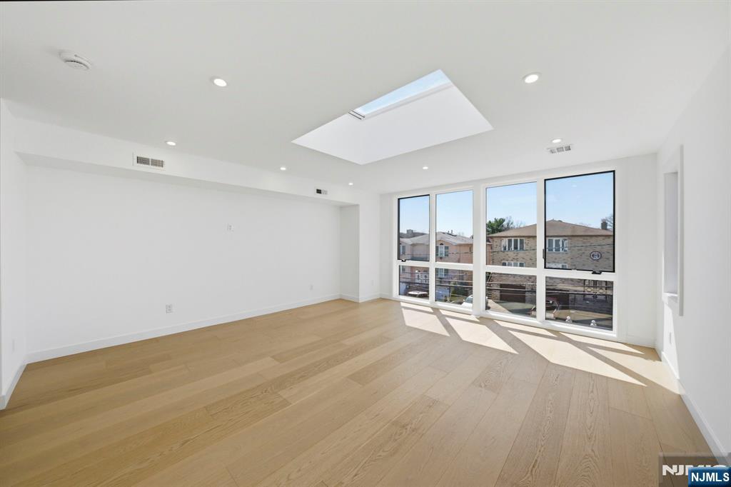 211 E Harriet Avenue A