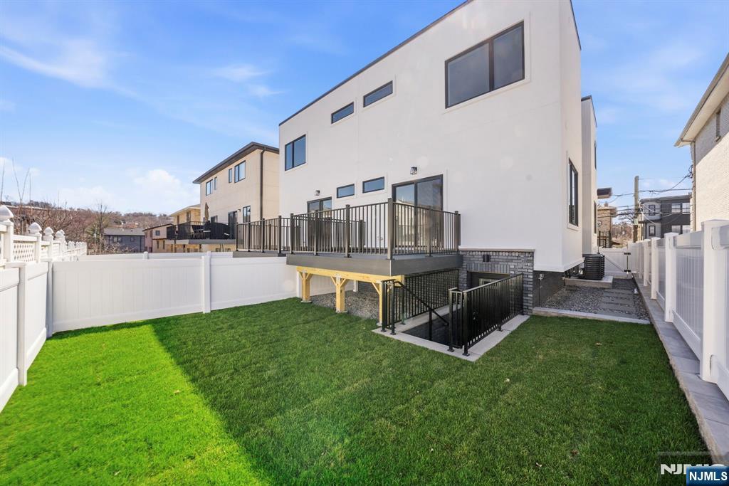 211 E Harriet Avenue A