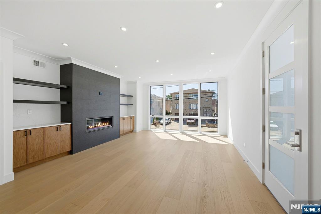 211 E Harriet Avenue A