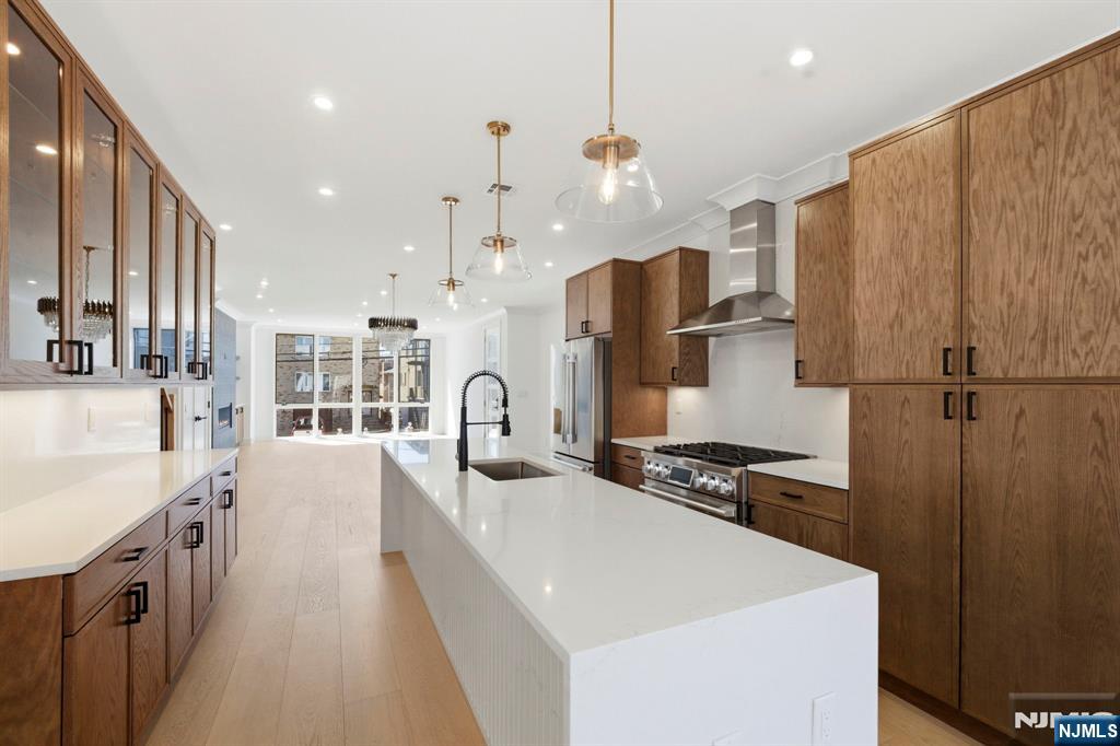 211 E Harriet Avenue A