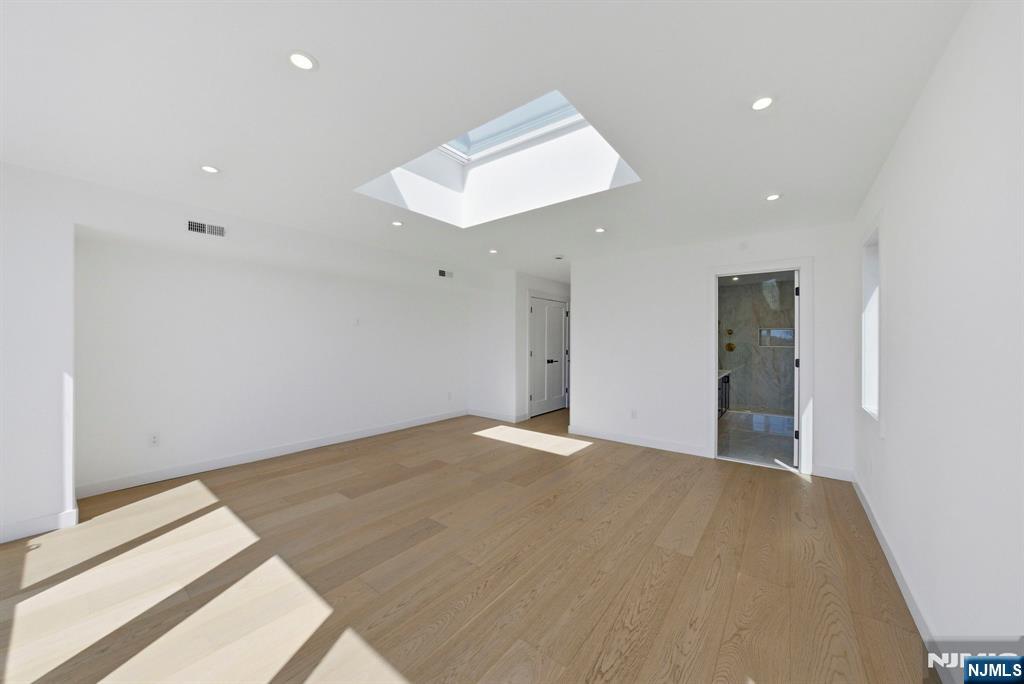 211 E Harriet Avenue B