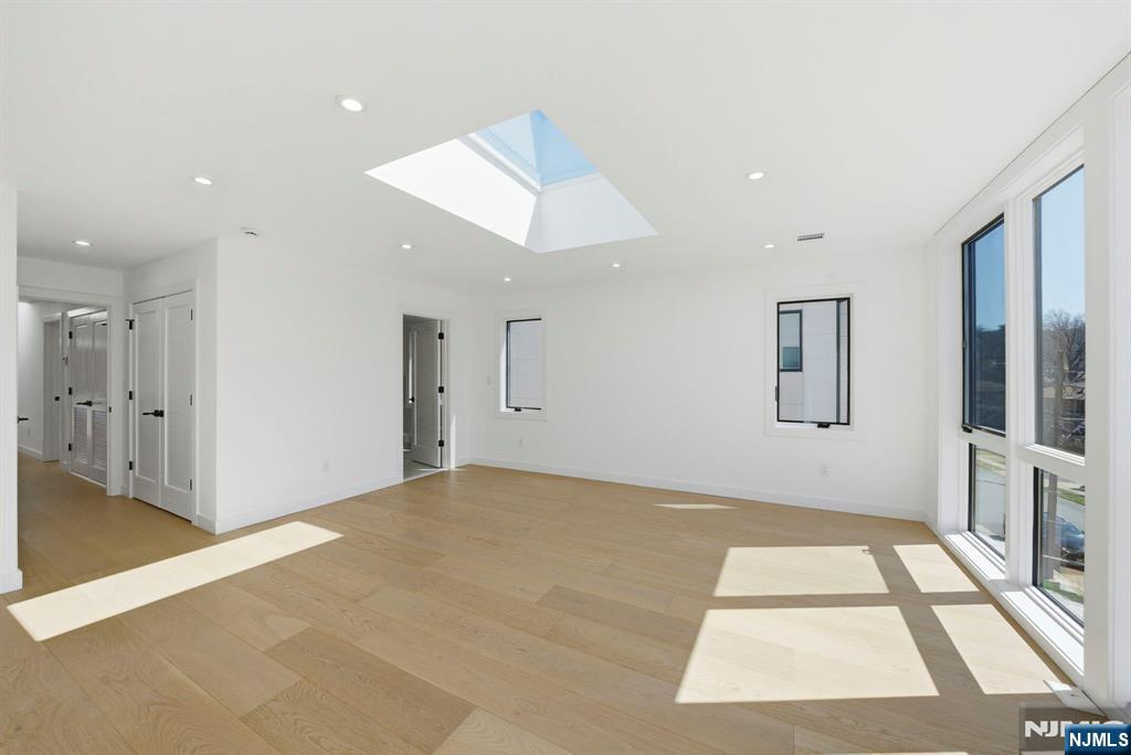 211 E Harriet Avenue B