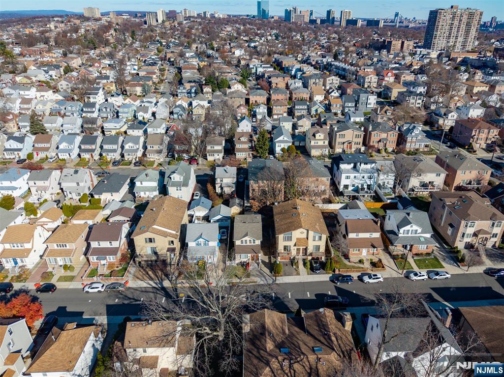 457 Washington Avenue 2nd Fl