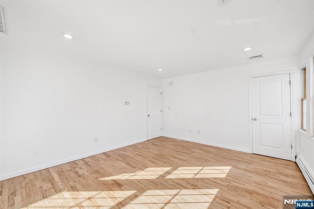 457 Washington Avenue 2nd Fl