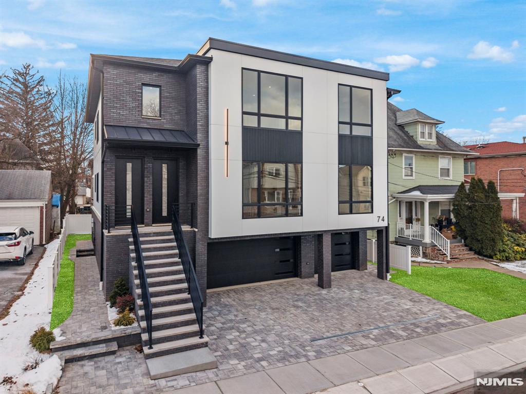 74 Liberty Place 1st Floor