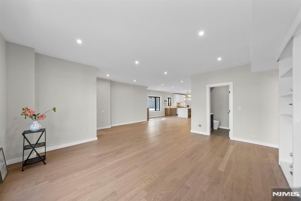 74 Liberty Place 1st Floor